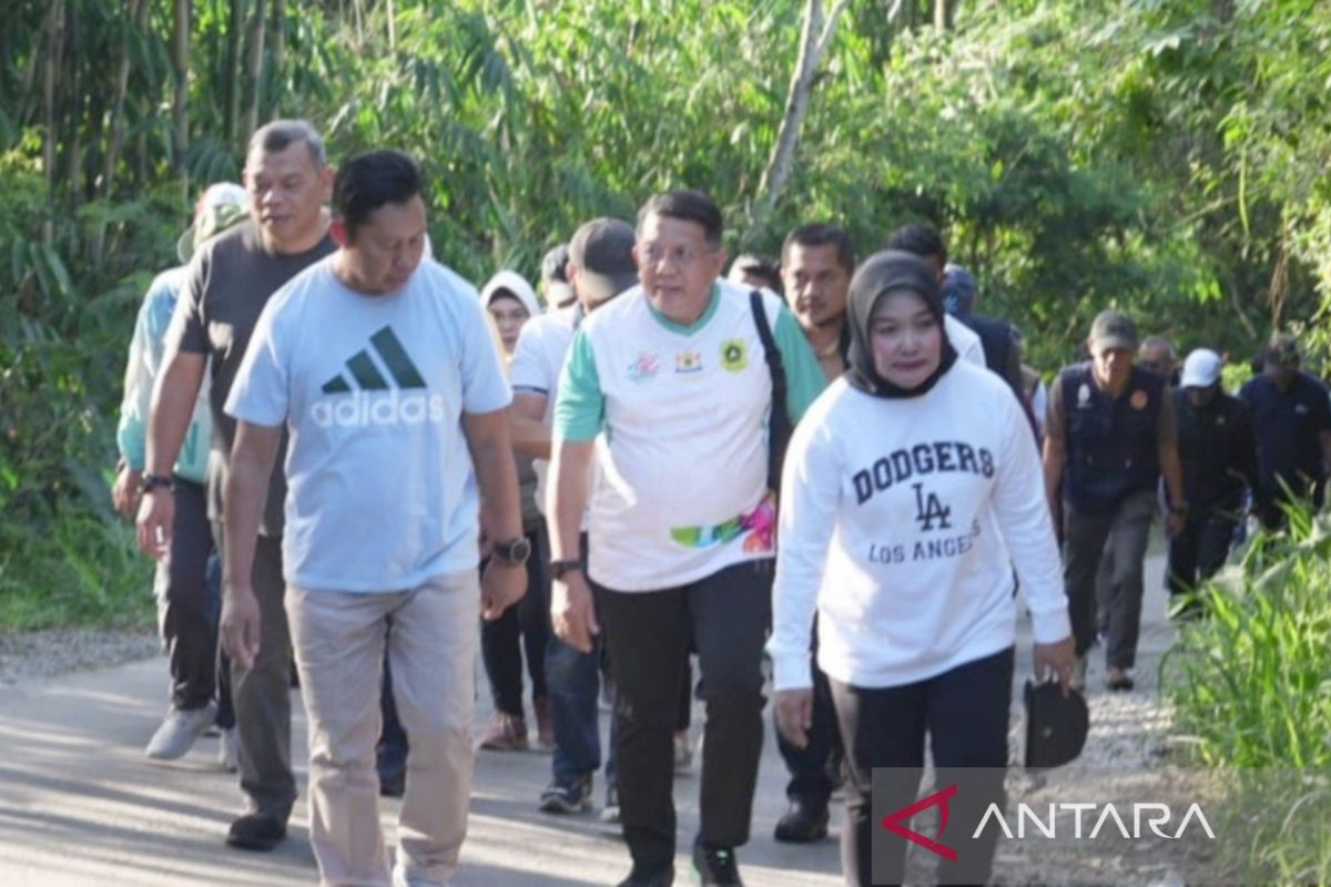 Kadin-Pemkab Bogor gelar fun bike berhadiah umrah peringati HUT RI