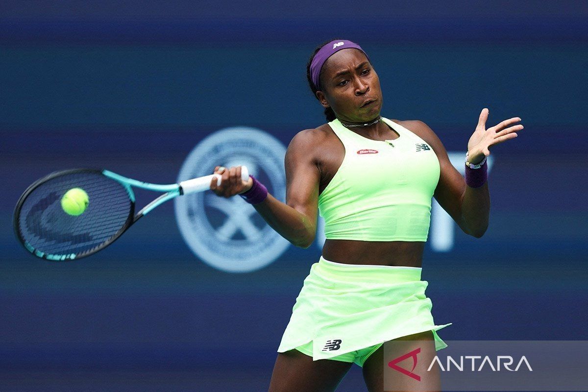 Coco Gauff tundukkan Iga Swiatek untuk mencapai semifinal WTA Finals