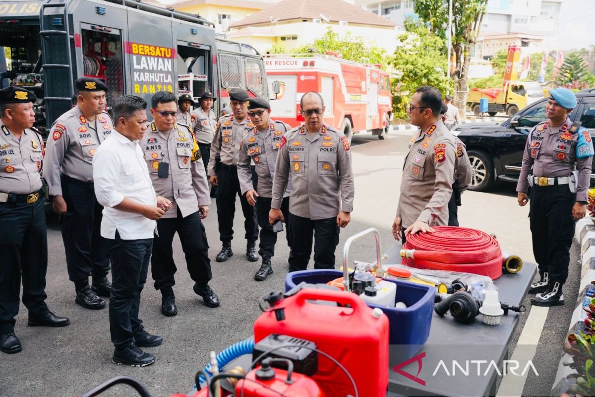 Kapolda Sumsel cek sarana peralatan pemadam  api Karhutla