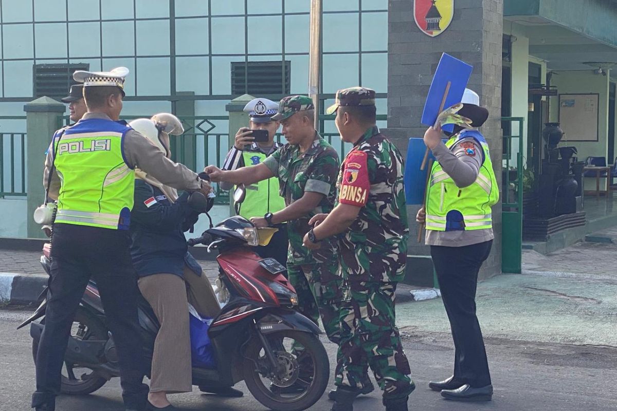 Polres Malang gandeng TNI gencarkan sosialisasi Operasi Patuh Semeru 2024