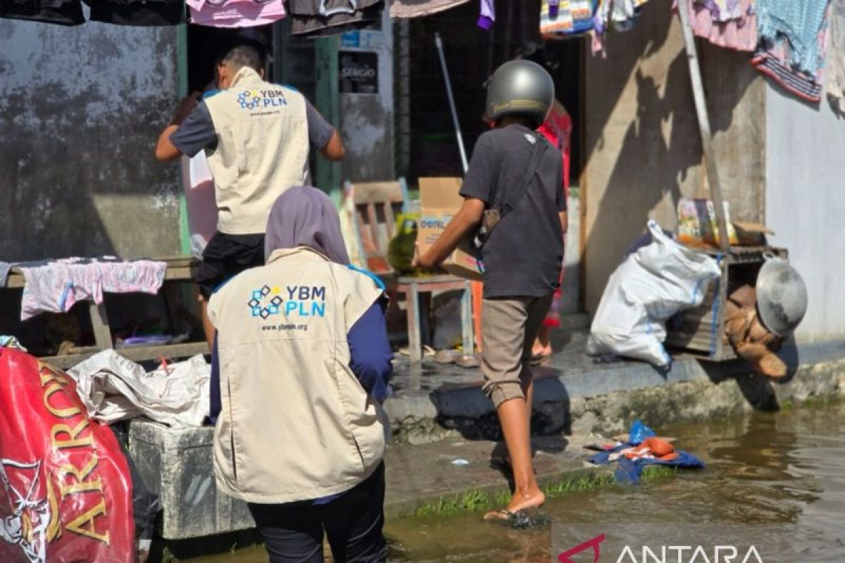 YBM PLN berikan bantuan korban banjir dan tanah longsor di Gorontalo