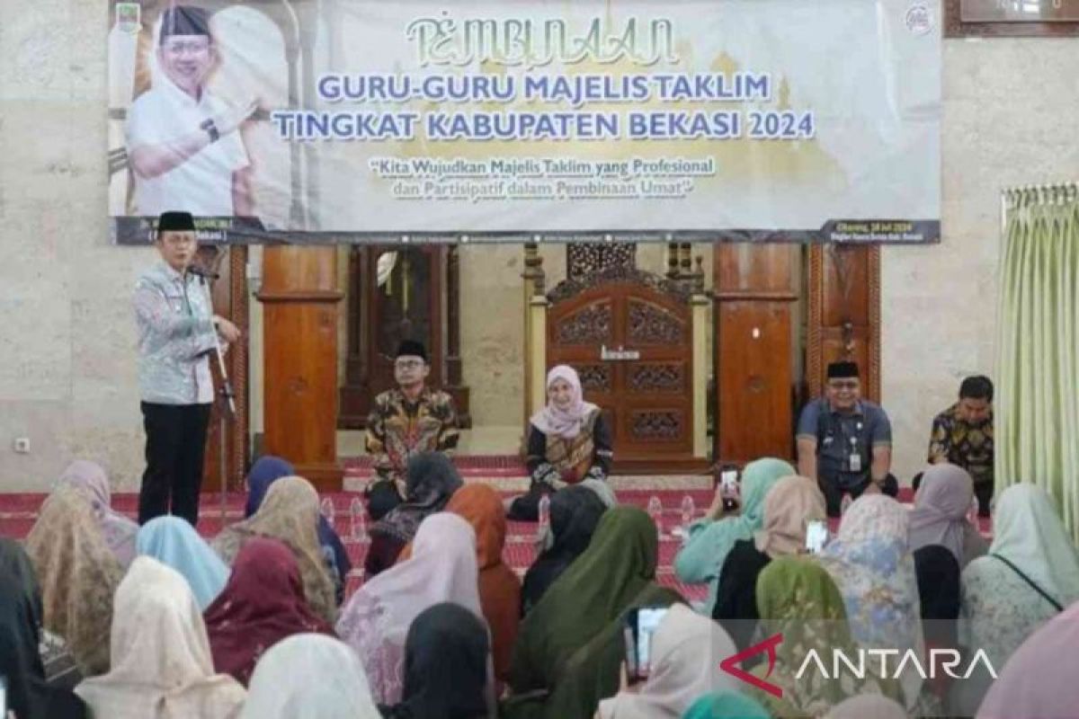 Pemkab Bekasi bina guru-guru majelis taklim