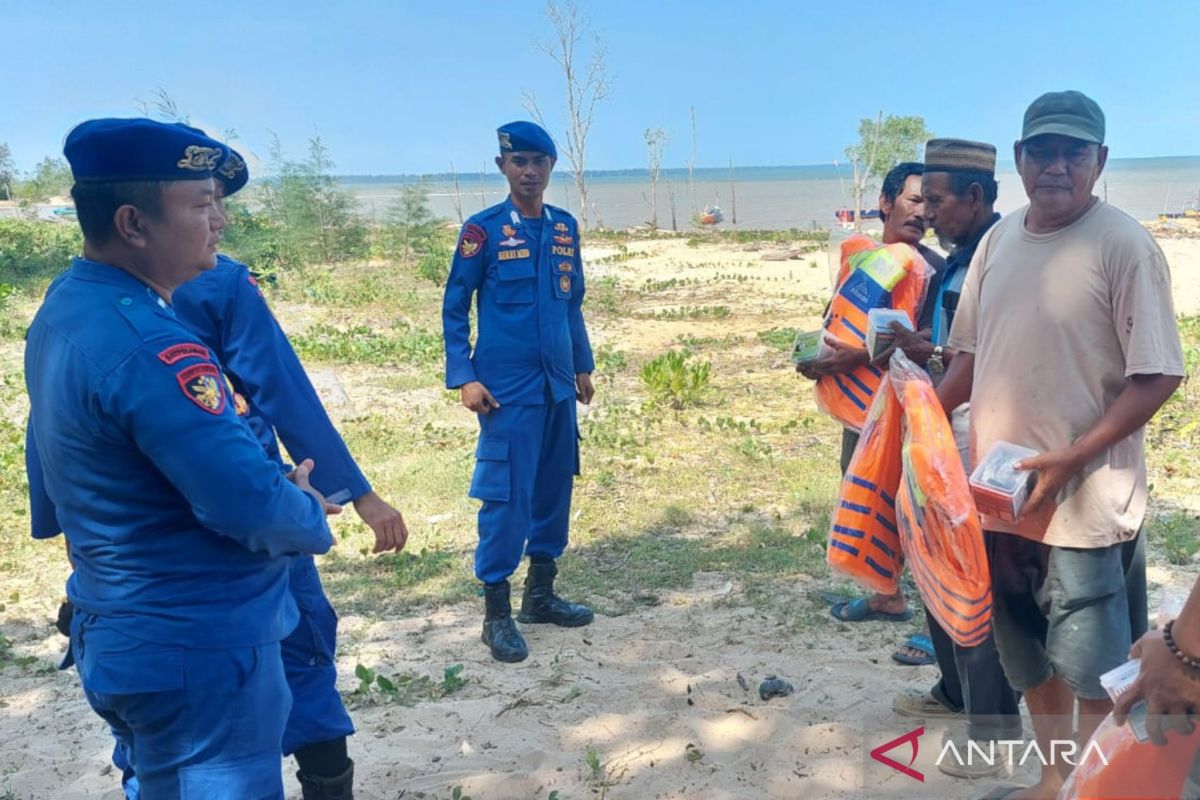 Polisi Bangka Barat ingatkan nelayan waspadai angin kencang