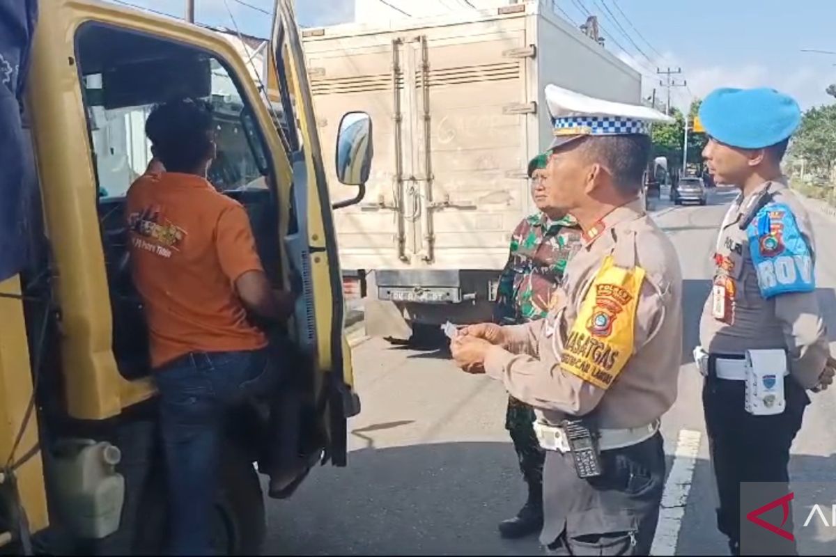 Polisi Bangka Tengah lakukan sidang di tempat bagi pelanggar lalu lintas