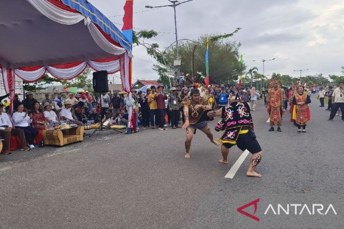 Pemkab Katingan lestarikan budaya lokal melalui lomba pawai