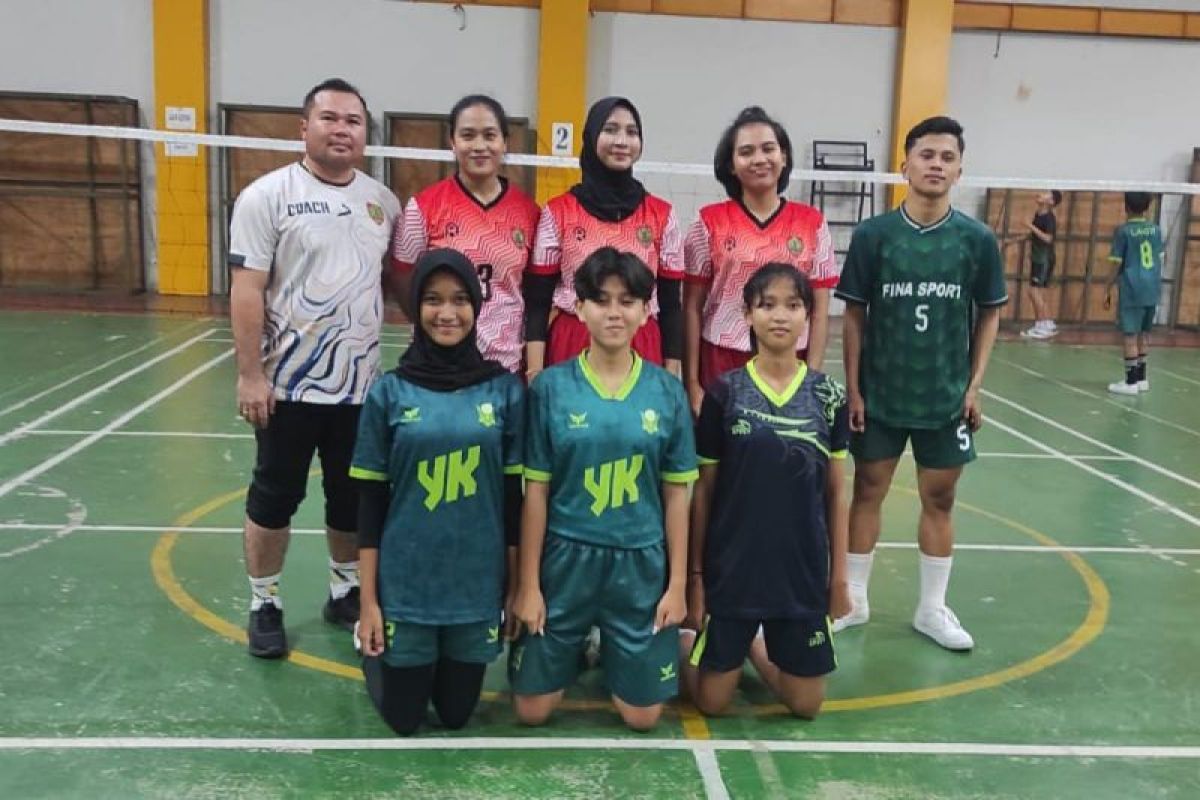 Kemampuan atlet sepak takraw putri Kalteng meningkat signifikan.