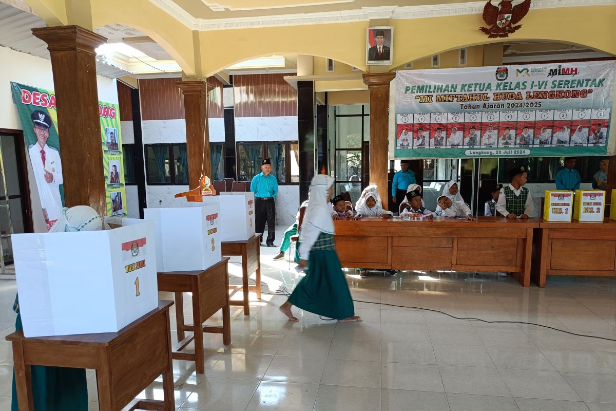 Beri edukasi demokrasi, pemilihan ketua kelas MIMH Bojonegoro gunakan sistem Pemilu