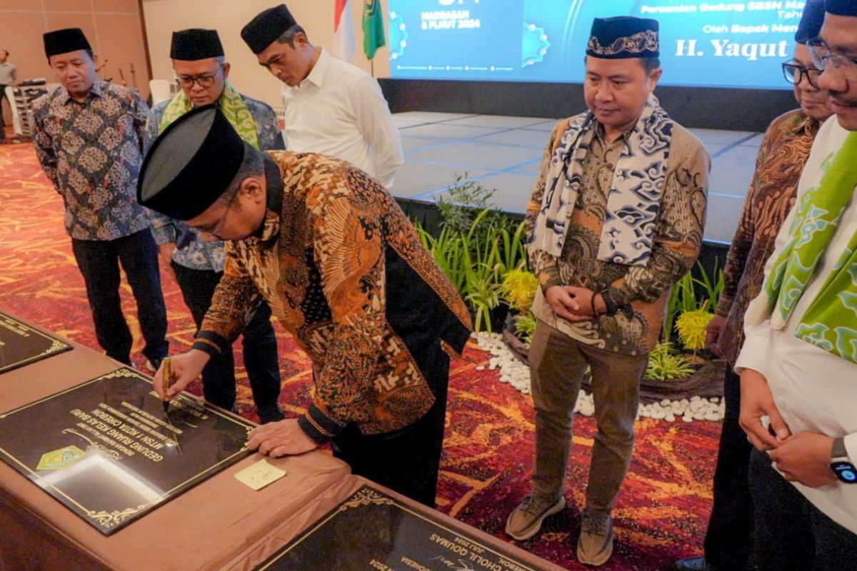 Menag resmikan 28 gedung madrasah dan 3 PLHUT di Jabar