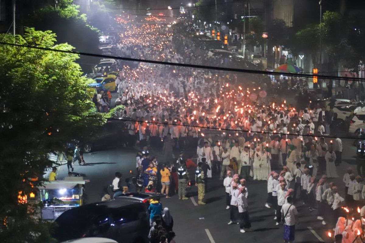 Bupati Jember: Pawai Obor 1 Muharram jaga tradisi kearifan lokal