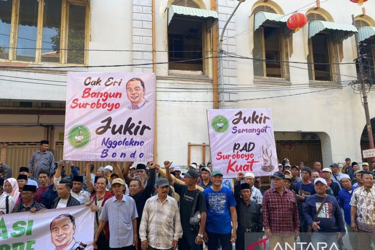 Paguyuban Juru Parkir Surabaya deklarasi dukung Eri Cahyadi di Pilkada 2024