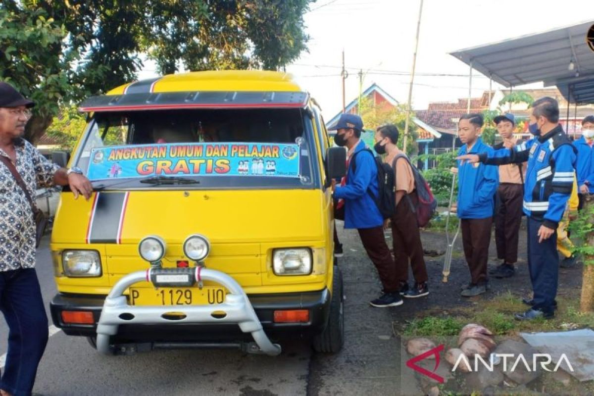 Banyuwangi teruskan program angkutan gratis bagi pelajar