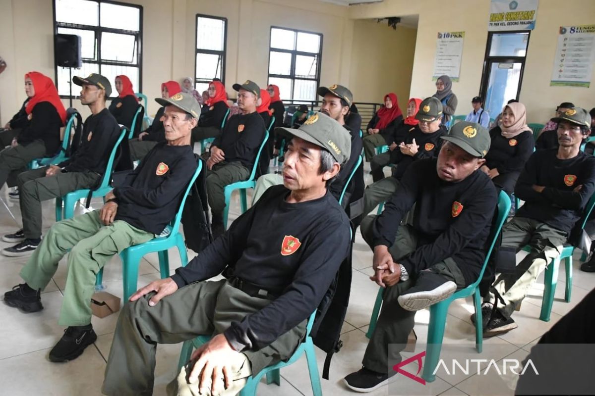 Pj Wali Kota: Satlinmas garda terdepan amankan pemungutan suara