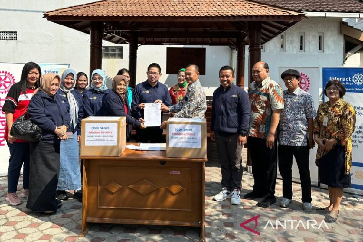 Rotary Internasional tingkatkan literasi warga Solo