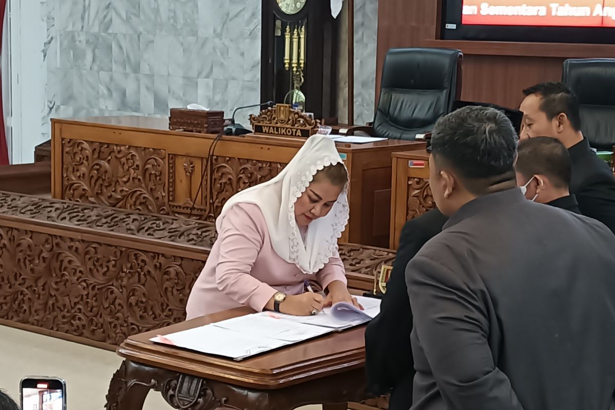 Wali Kota Semarang hadiri rapat paripurna pascapenggeledahan KPK