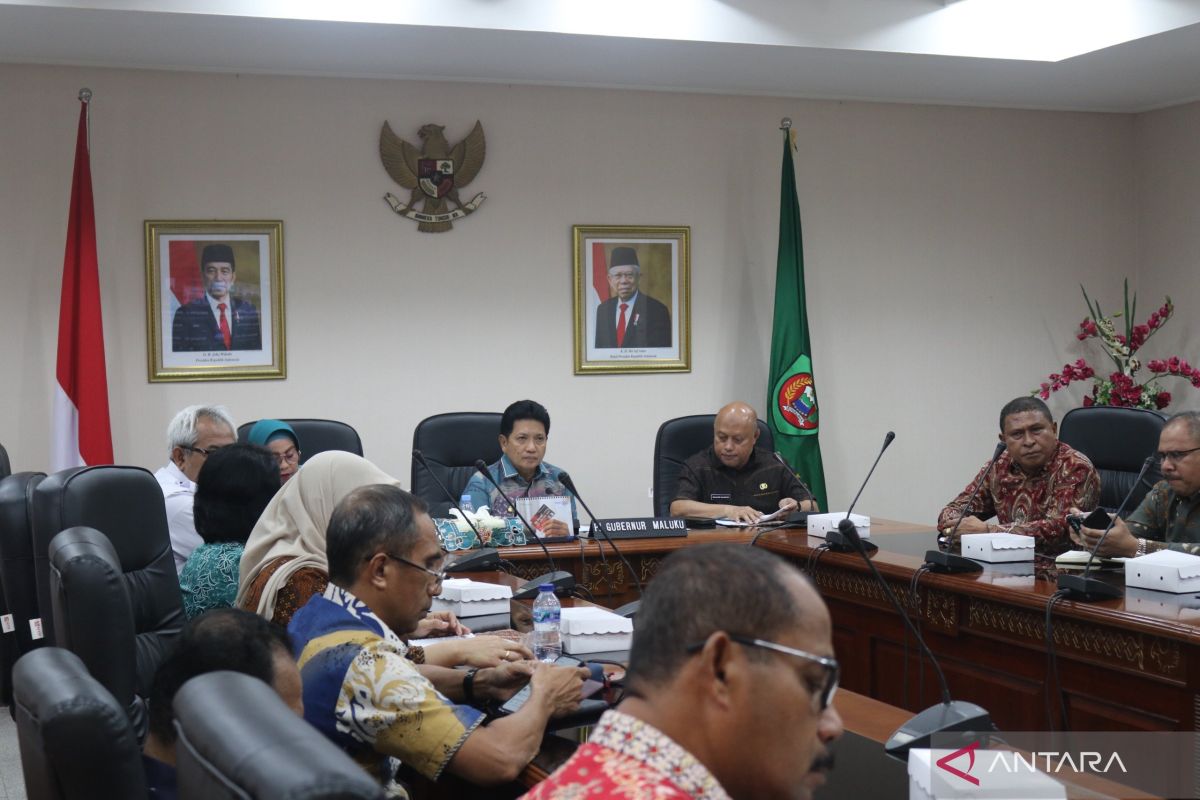 Pj Gubernur  Maluku intensif kendalikan inflasi dan turunkan kemiskinan