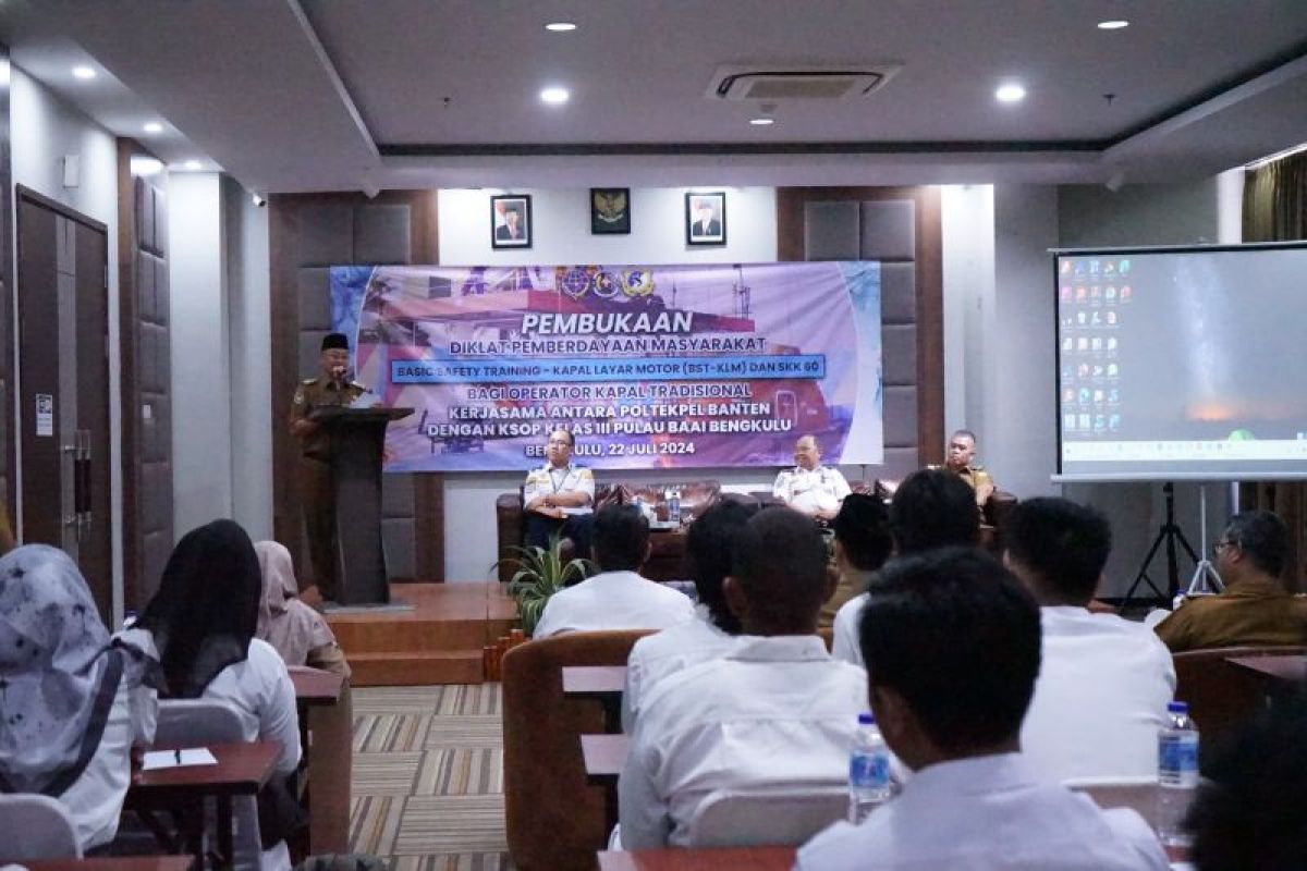 Pemprov Bengkulu tingkatkan pemahaman nelayan soal keselamatan melaut