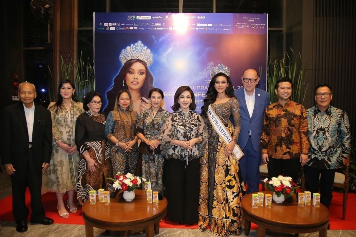 Di dukung Mustika Ratu, Tata sabet gelar Miss Supranational 2024