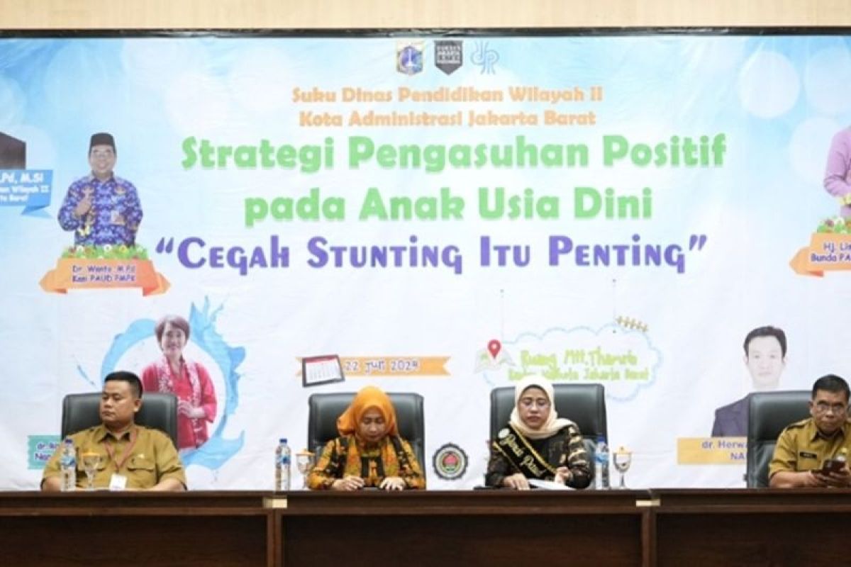 Penggerak PKK Jakbar minta Guru PAUD terapkan pola pengasuhan positif