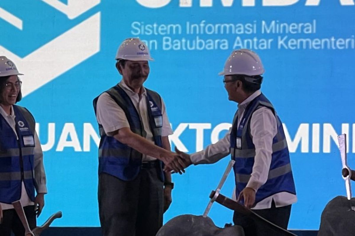 Menteri ESDM: Tembaga, emas, dan bauksit akan segera masuk Simbara