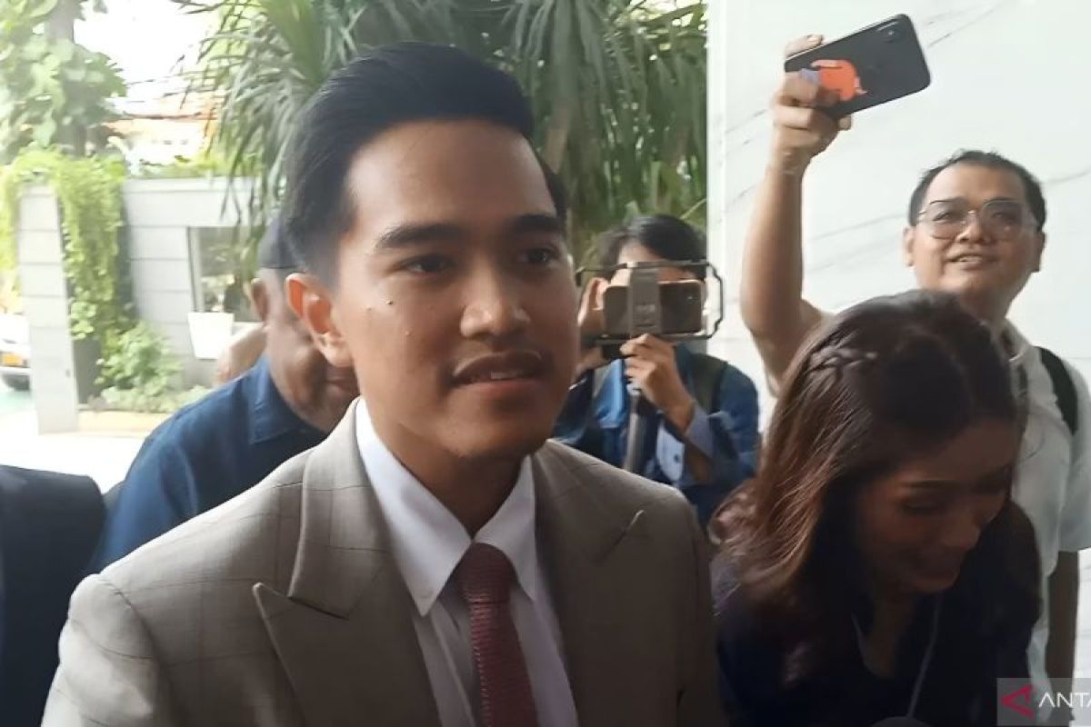 Ketua Umum PSI Kaesang Pangarep sambangi NasDem