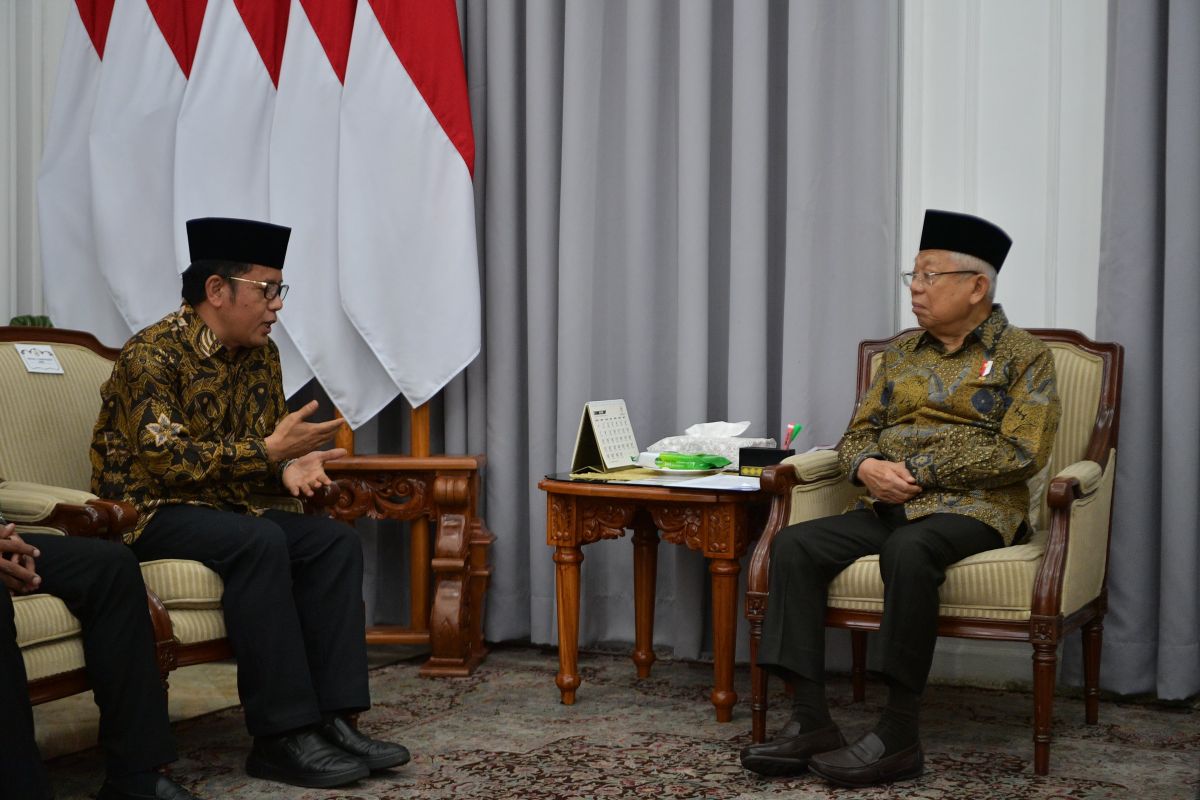 Wapres terima kunjungan Ketua Badan Wakaf Indonesia bahas wakaf uang