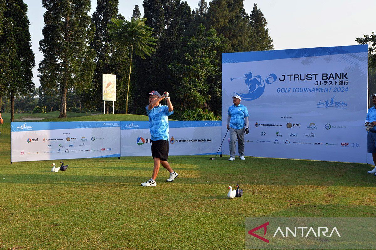 70 peserta semarakkan J Trust Bank Golf Tournament