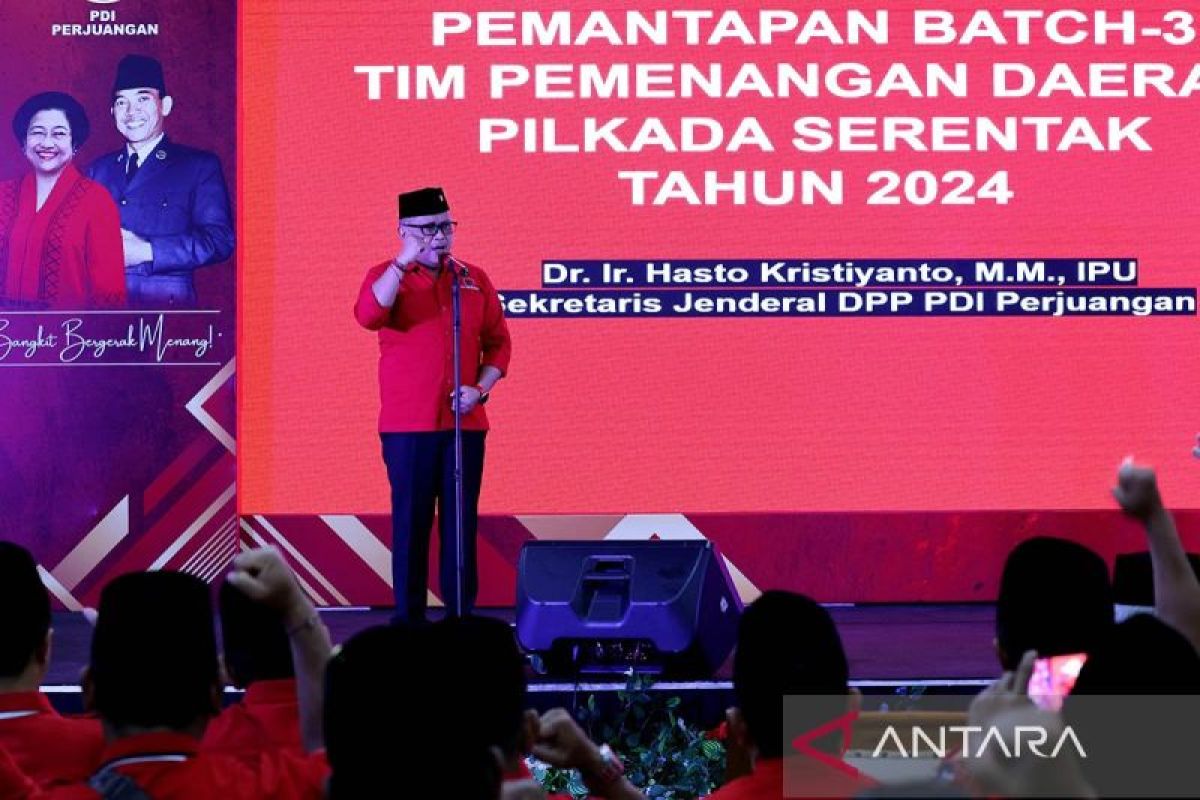 Megawati minta kader PDIP militan dan disiplin