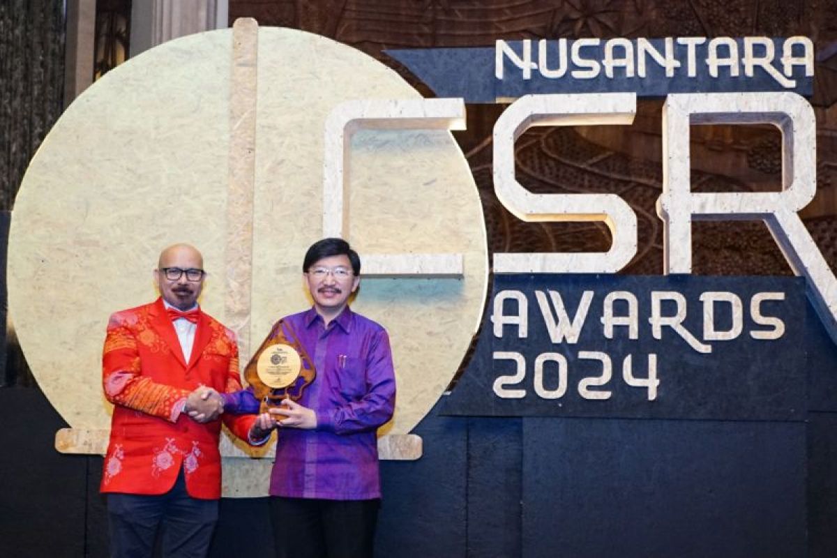 Smartfren raih Nusantara CSR Awards 2024 untuk "Teman UMKM"