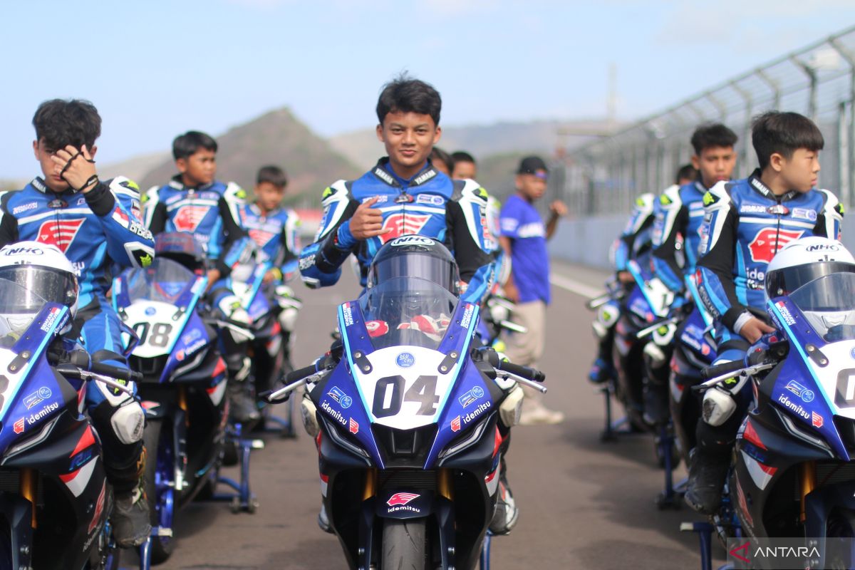 Memasuki tahun ke-8, bLU cRU Yamaha Sunday Race kembali digelar di sirkuit Mandalika