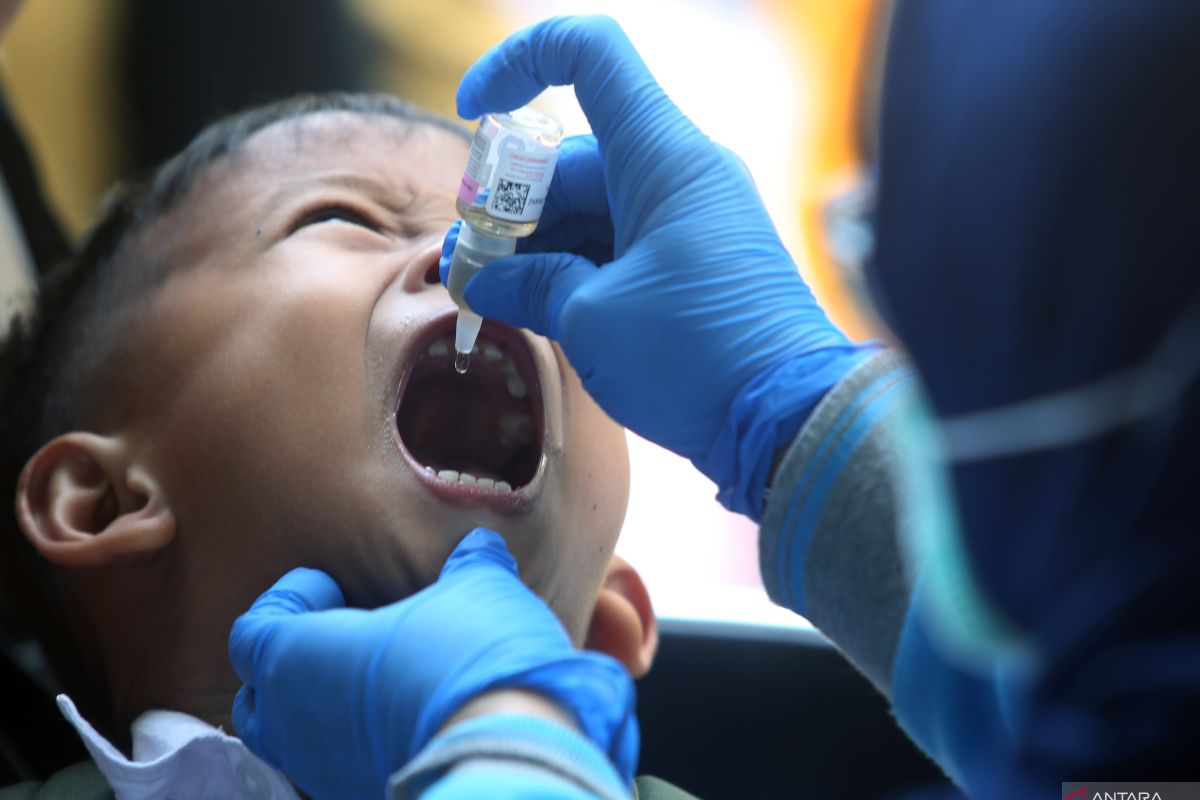 Kata pakar, vaksin polio timbulkan kecacatan adalah mitos