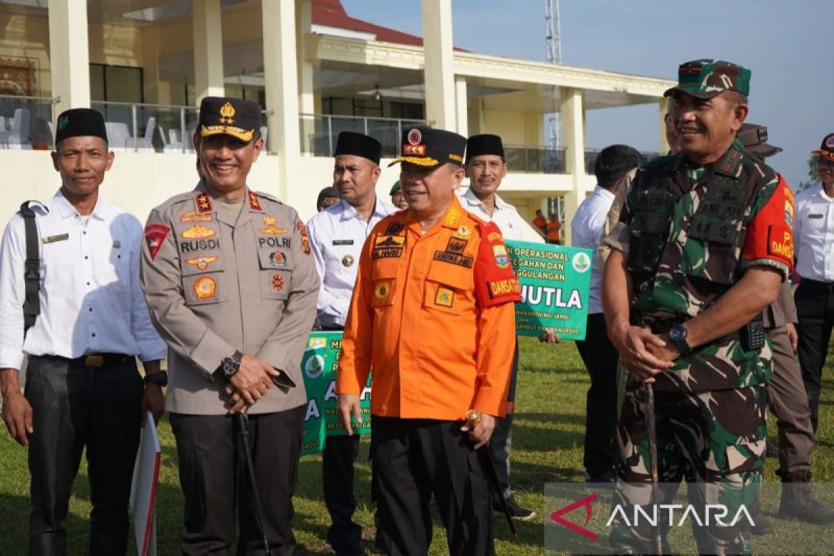 Kapolda Jambi pastikan tindak pelaku karhutla