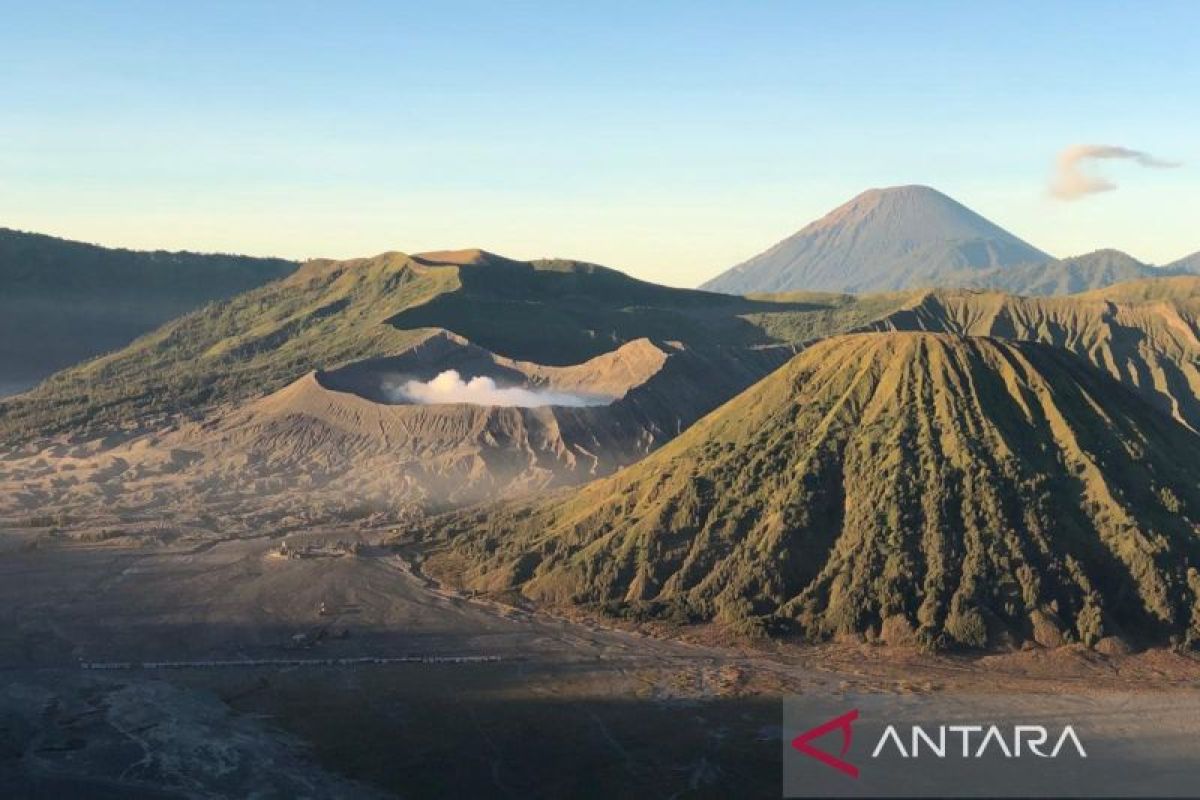 TNBTS larang wisatawan dirikan tenda di kawasan Gunung Bromo