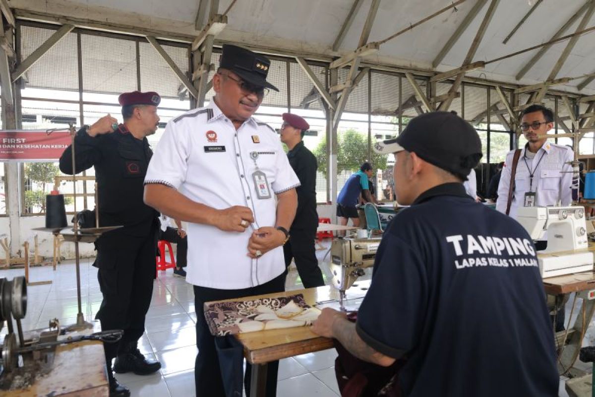 Stafsus Menkumham ajak warga binaan pemasyarakatan terus berkarya