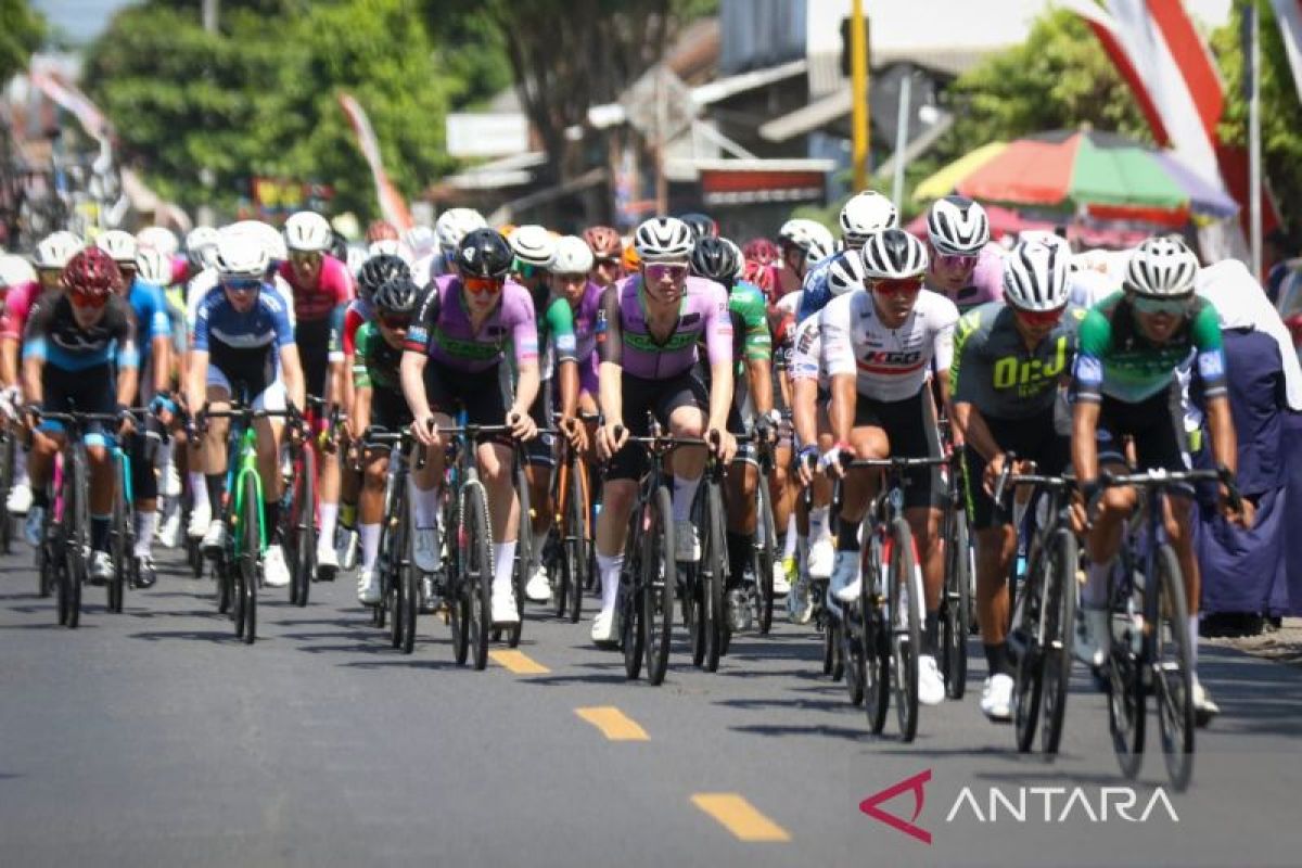 Etape tiga balap sepeda ITdBI di Banyuwangi menjadi rute terpanjang