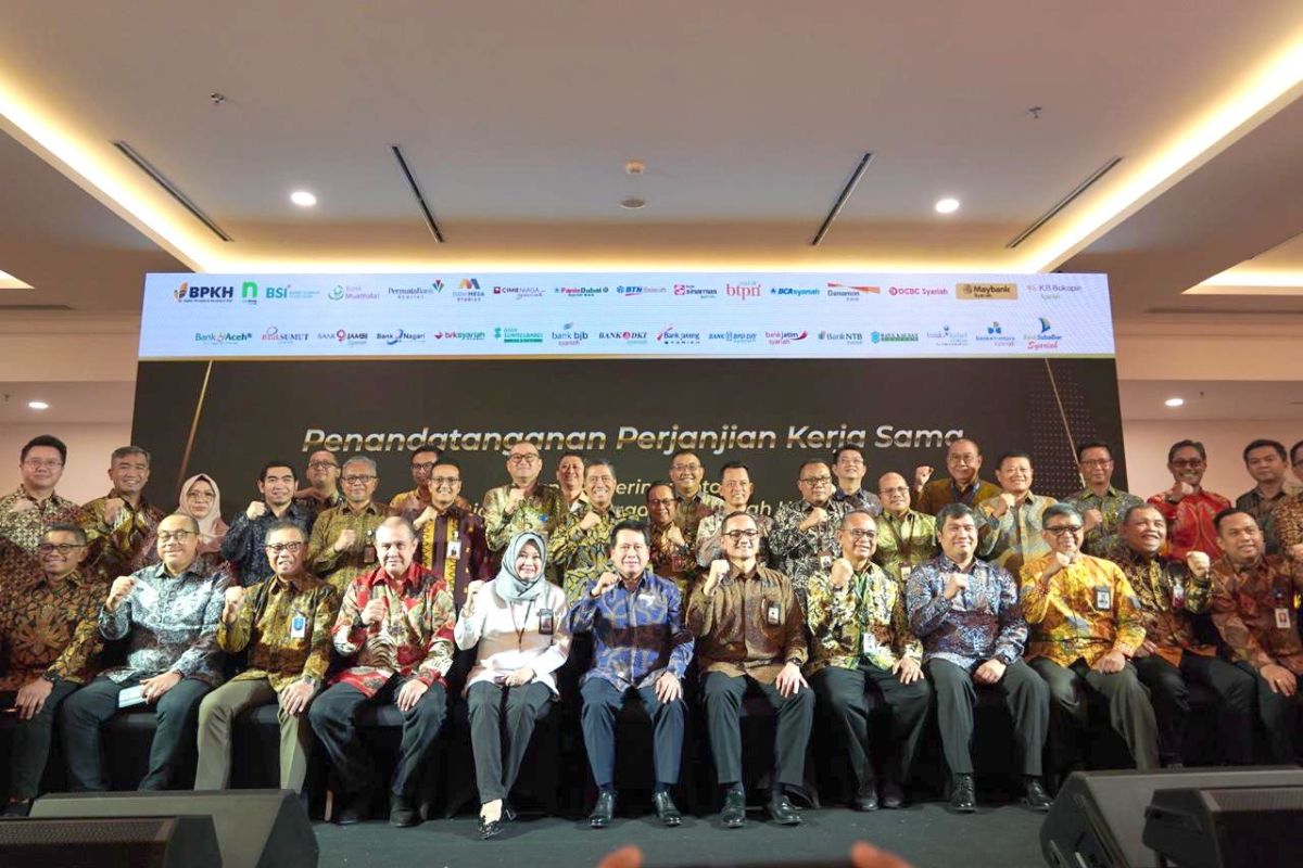 UUS Bank Jatim resmi jadi Bank Penerima Setoran BPIH  2024-2027