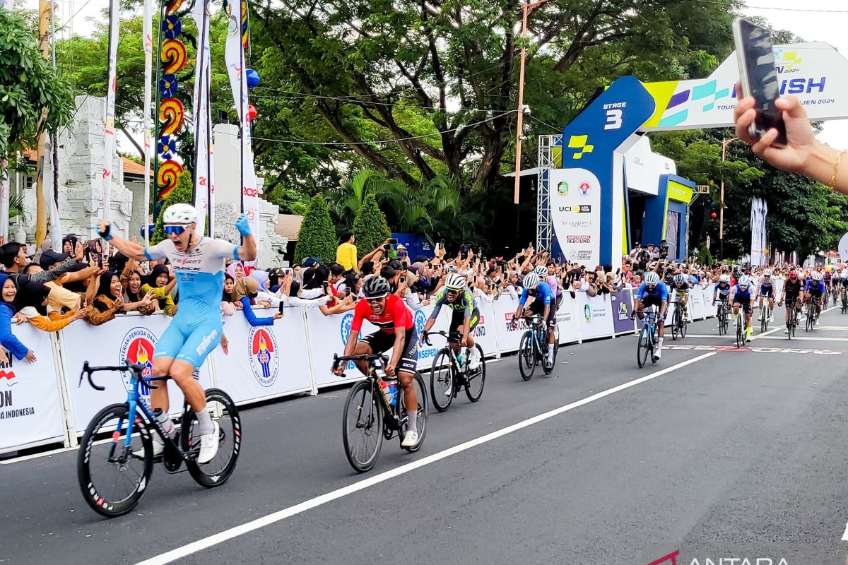 Tim Mongolia kembali sabet juara balap sepeda ITdBI etape tiga