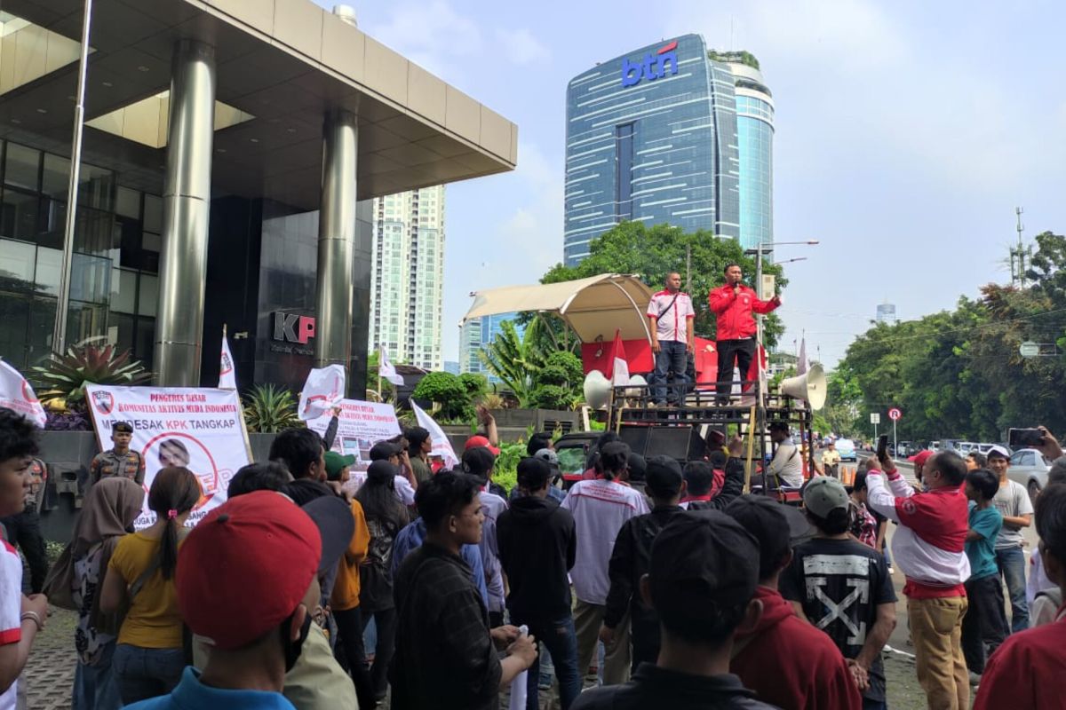 200 personel gabungan amankan demo massa PB KAMI di KPK