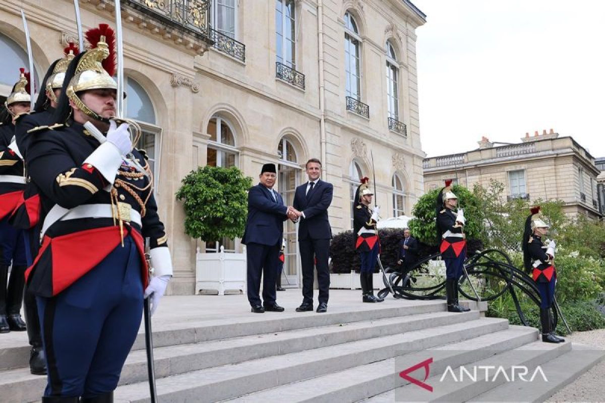 Menhan Prabowo melawat ke Perancis temui Presiden Macron