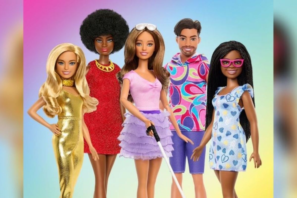 Mattel resmi keluarkan boneka Barbie tunanetra pertama