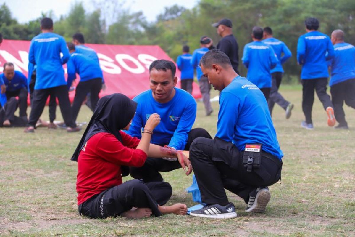 Bupati Sleman mengukuhkan pengurus Kampung Siaga Bencana Amarta Siaga