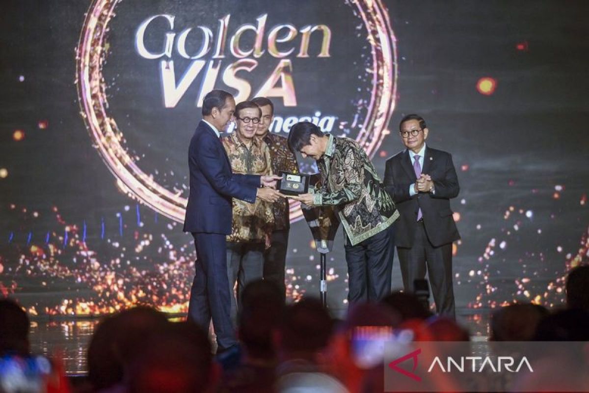 Presiden Jokowi berikan fasilitas Golden Visa untuk Shin Tae-yong