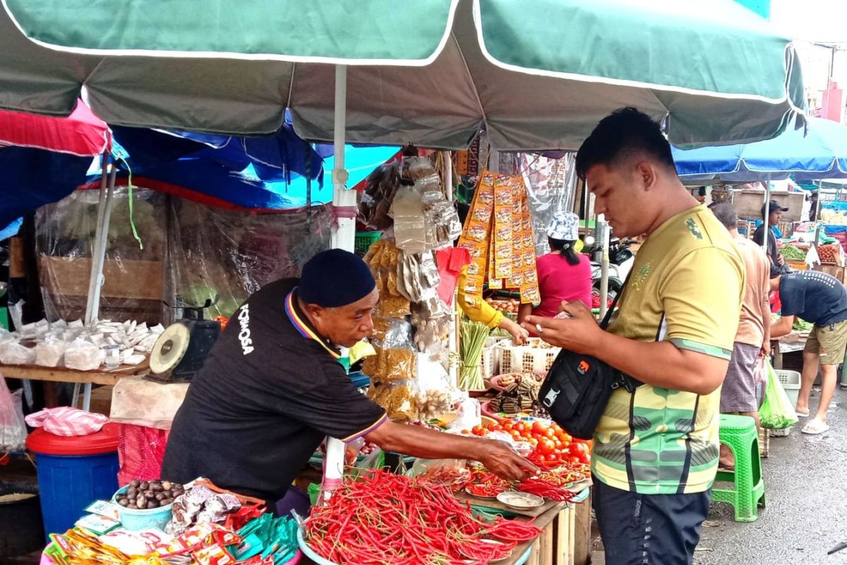 Dinas Perdagangan Maluku pastikan stok pangan mencukupi