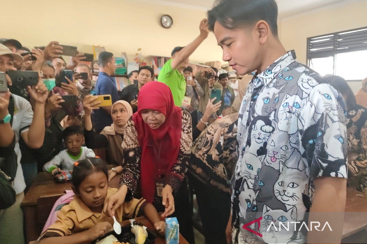 Gibran mencoba berbagai skema pastikan makan bergizi gratis sukses