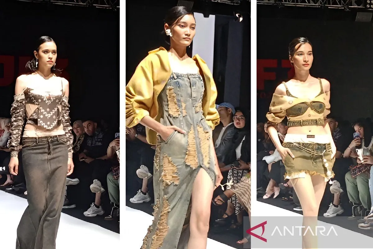 Besh kishi bir-birini hamma teshiklarida sikayotgan porno filmlarini onlayn tomosha qiling