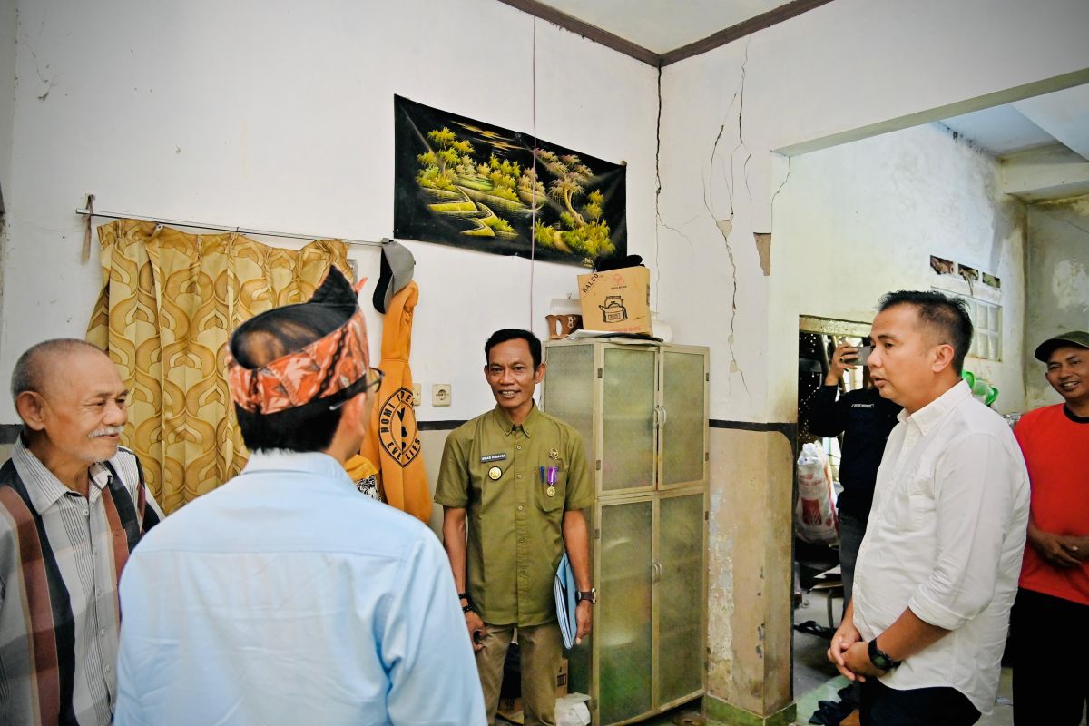 Pj Gubernur puji solidaritas warga di lokasi terdampak gempa Kuningan