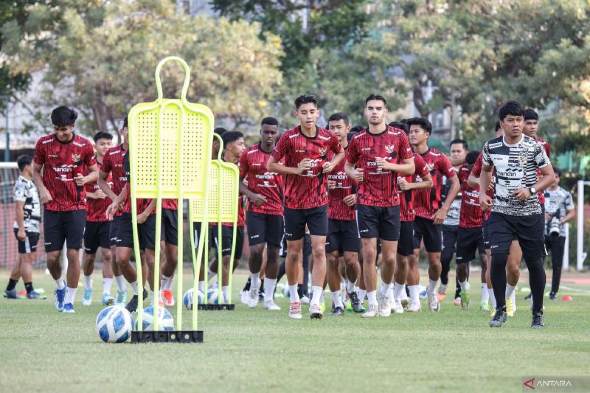 Piala AFF U-19 - Indonesia vs Malaysia imbang 0-0 pada babak pertama