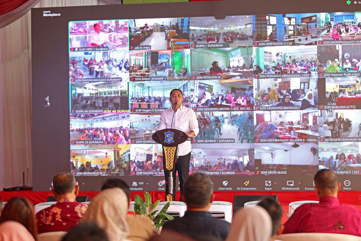 Wali Kota Surabaya ingatkan orang tua tanamkan rasa kepedulian kepada  anak