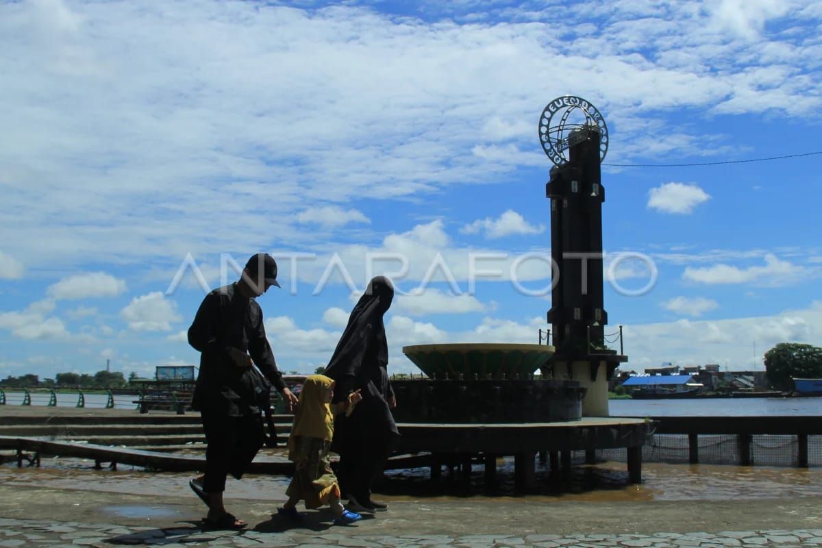 BMKG ingatkan waspada suhu panas mencapai 36,4 derajat Celcius di Palembang