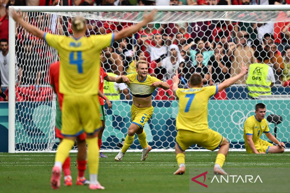 Ukraina menang  dramatis 2