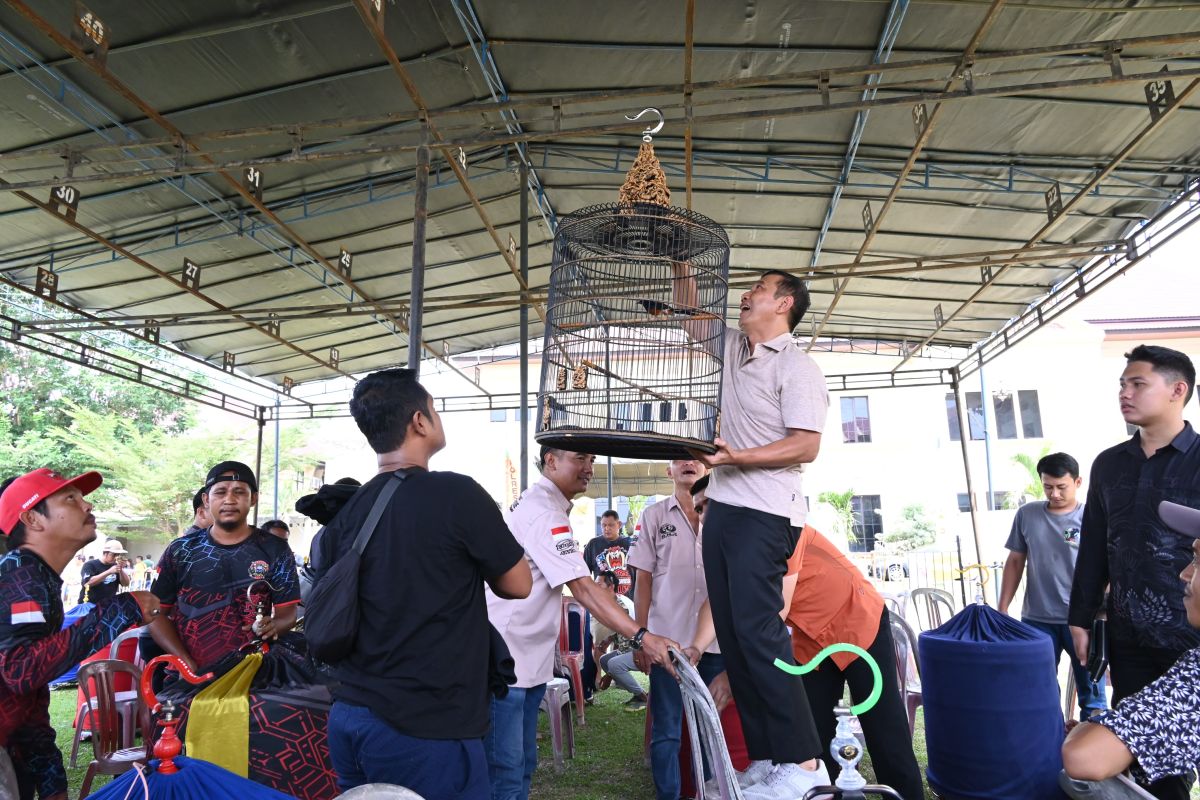 Kapolda Jambi buka lomba burung kicau Hari Bhayangkara ke-78